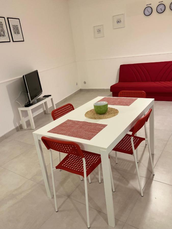 Casa Domus Apartment Катания Екстериор снимка