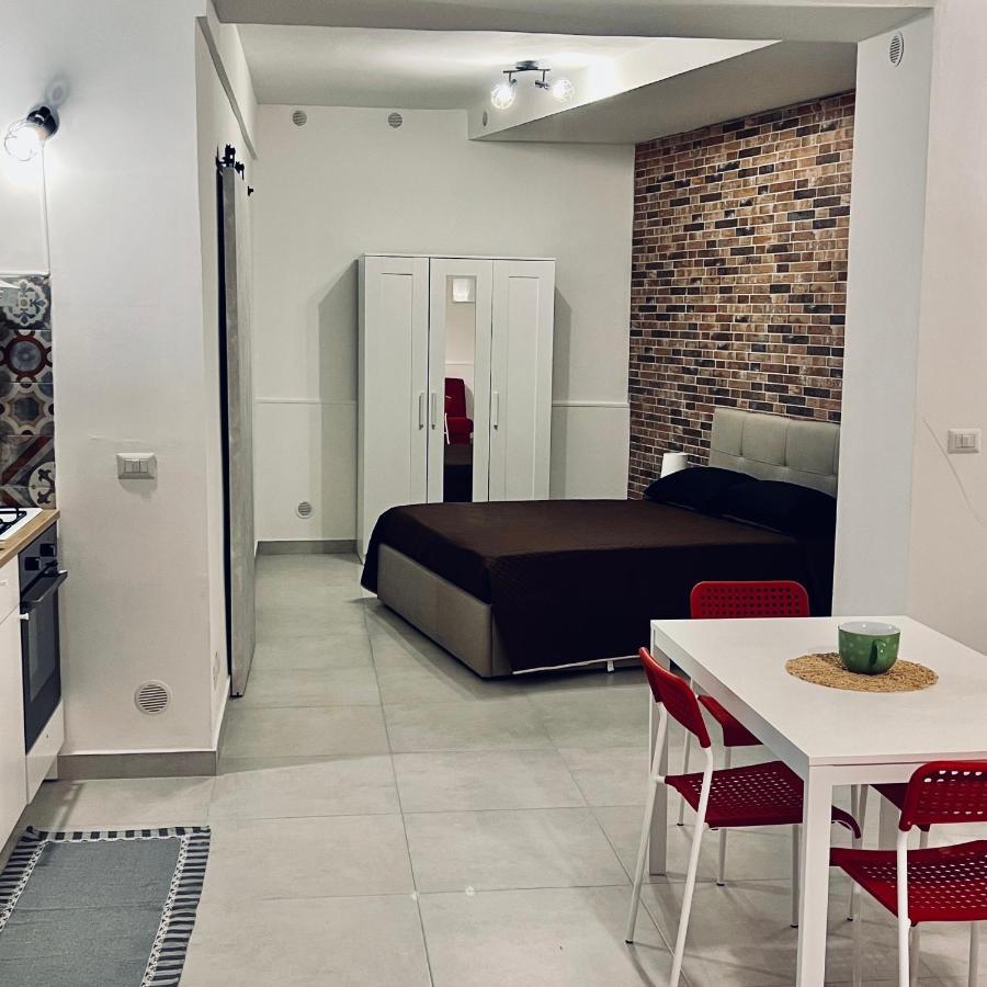 Casa Domus Apartment Катания Екстериор снимка